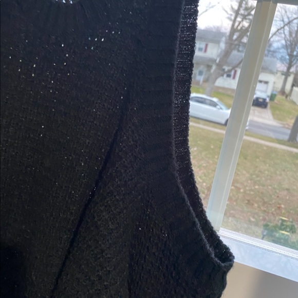 NWOT open shoulder sweater - Picture 3 of 4